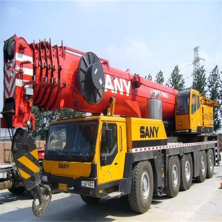 嘉兴南湖大型吊车出租满足工业和大规模建设需求的体现